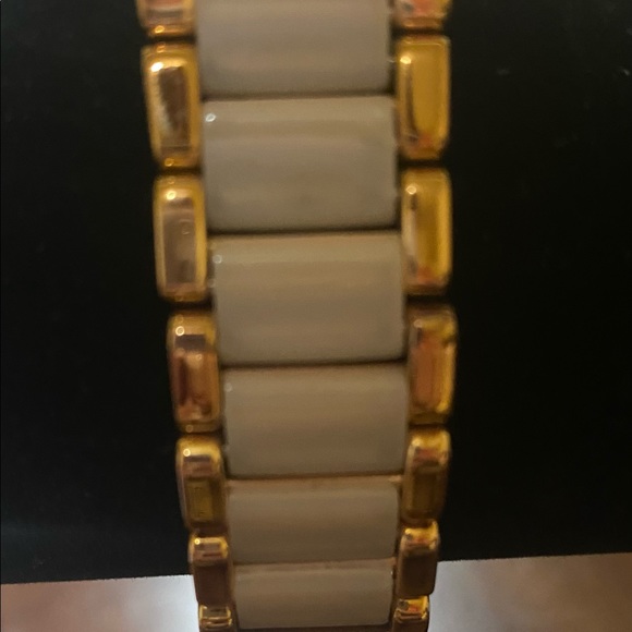 Michael Kors Rose Gold Watch - Picture 2 of 6